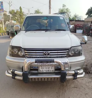Toyota Land Cruiser Prado 2.7 16V 5dr 2000 Off White