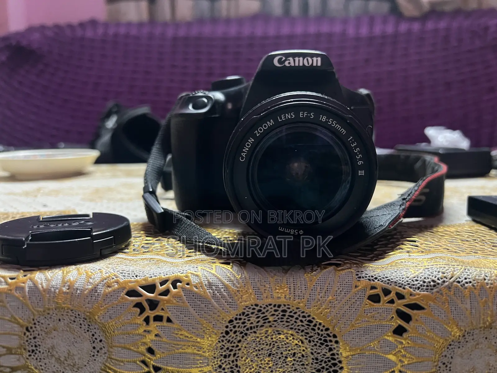 Canon 1300 D