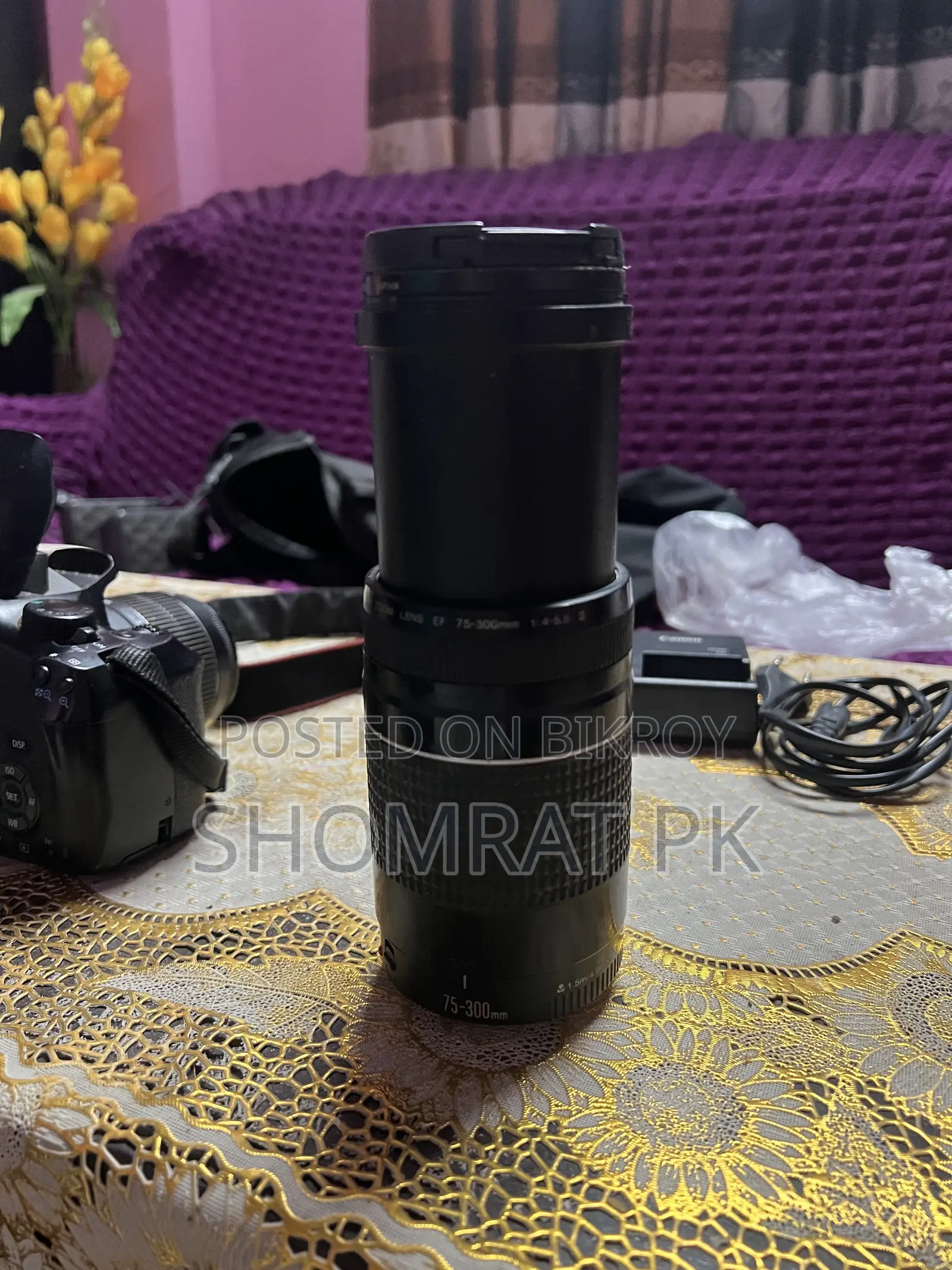 Canon 1300 D