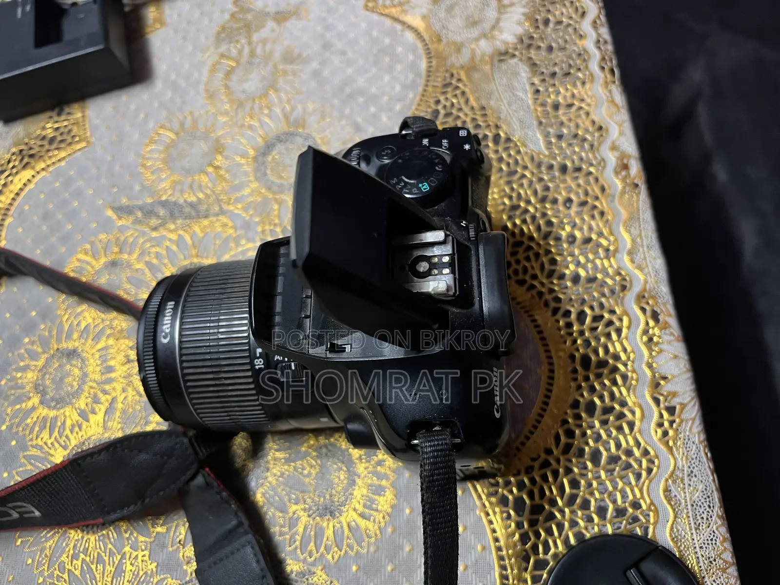 Canon 1300 D
