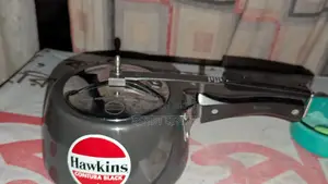 Brand New Hawkins Pressure Cooker