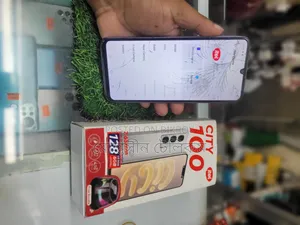 Itel City 100 128 GB Purple