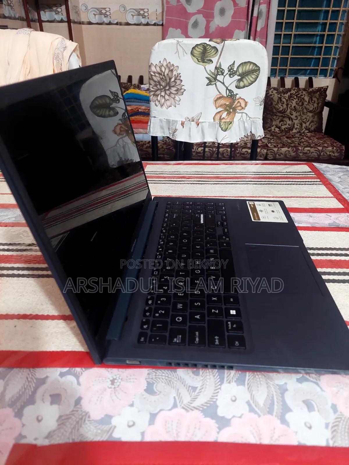 Laptop ASUS Vivobook 15 OLED 12GB Intel Core I3 SSD 512GB