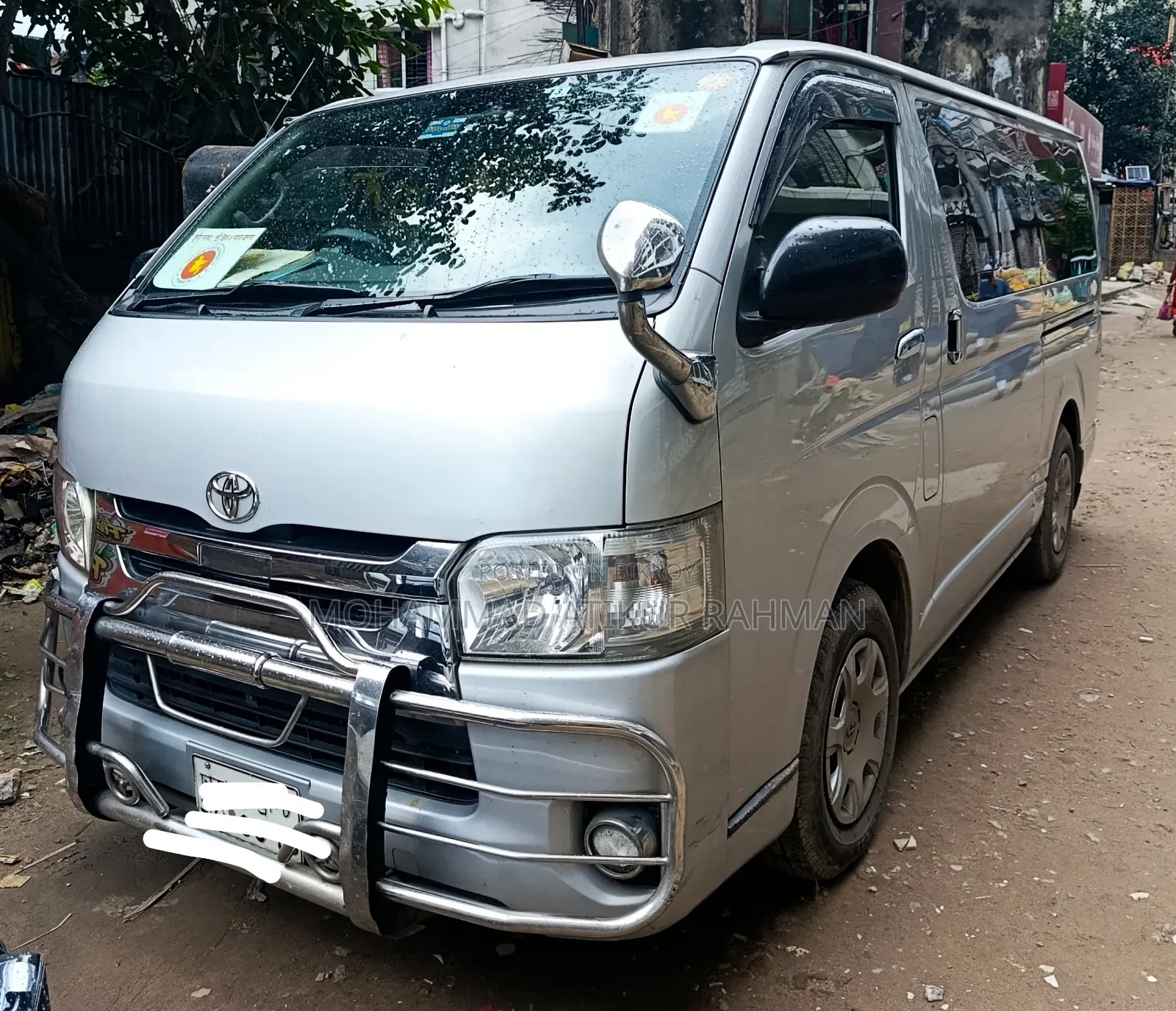 টয়োটা হায়েস ২০১৮ সিলভার
