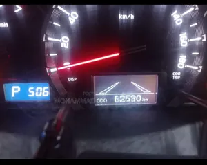 টয়োটা হায়েস ২০১৮ সিলভার
