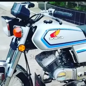 Honda 1990 Silver