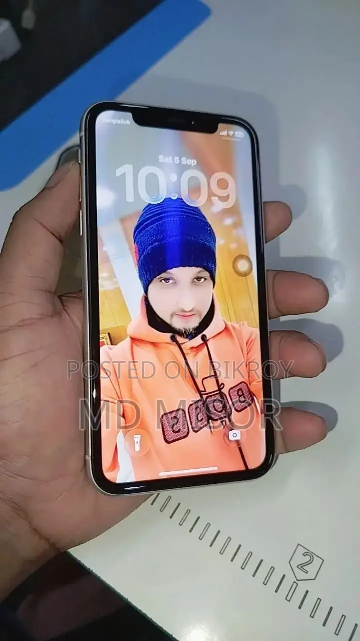 Apple iPhone 11 64 GB White