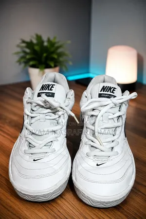 Nike Court Lite 44 Size