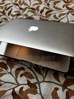 Laptop Apple MacBook Air 2015 4GB Intel Core I5 SSD 128GB