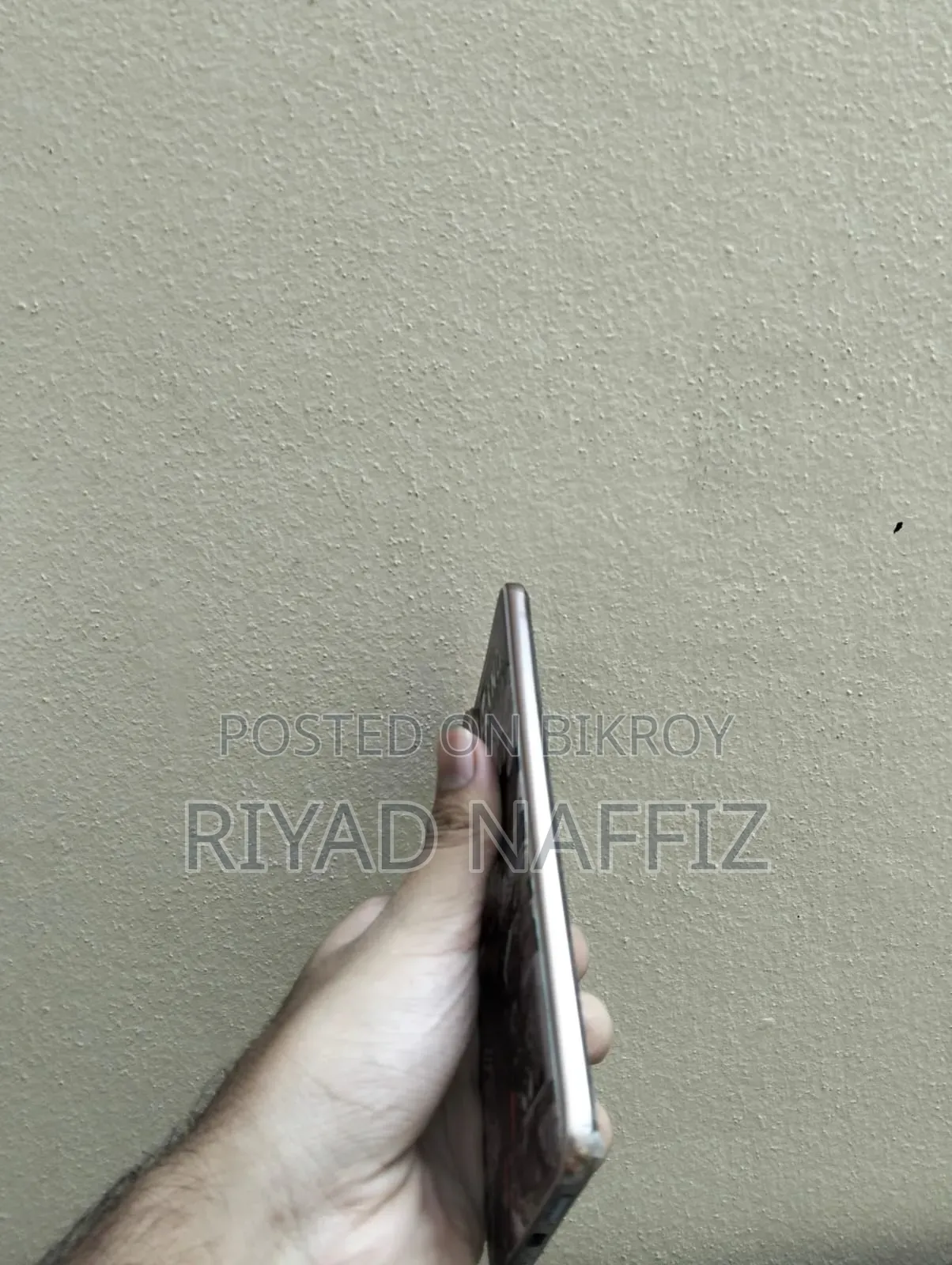 Vivo V60e 256 GB Rose Gold