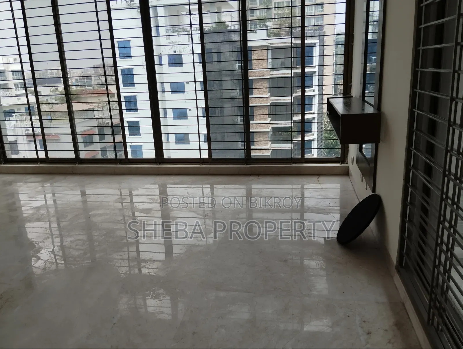 বারিধারায় ভাড়ার জন্য ফার্নিশড ৪-বেডরুম অ্যাপার্টমেন্ট