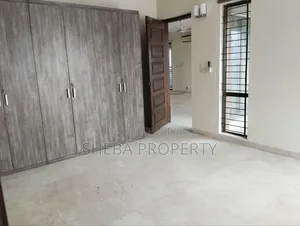 বারিধারায় ভাড়ার জন্য ফার্নিশড ৪-বেডরুম অ্যাপার্টমেন্ট