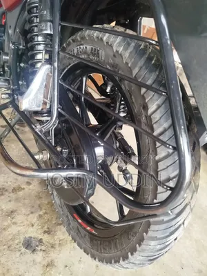 বাজাজ ডিসকভার ১১০ ২০২২ রেড
