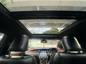 Toyota Harrier 2.0 2015 Pearl