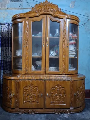 সেগুন কাঠের বড় শোকেস বিক্রয় হবে