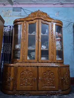 সেগুন কাঠের বড় শোকেস বিক্রয় হবে