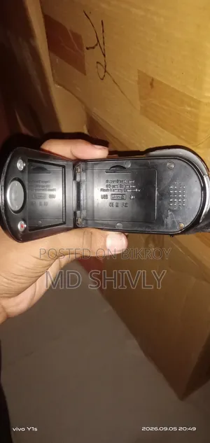 Y2K Retro HD Camcorder (42x Optical Zoom) | Selling as-Is / Power Issue