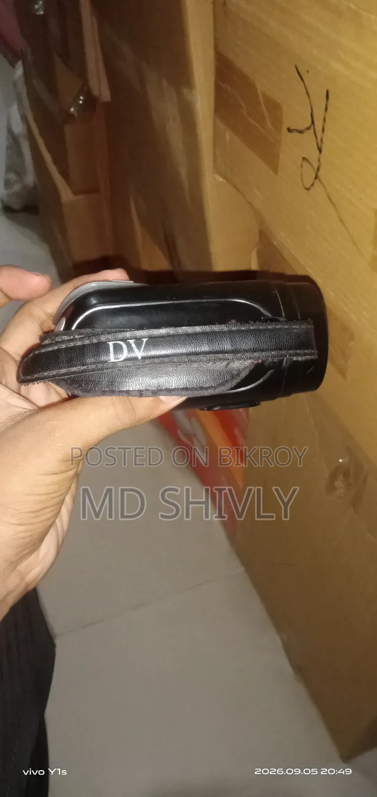 Y2K Retro HD Camcorder (42x Optical Zoom) | Selling as-Is / Power Issue