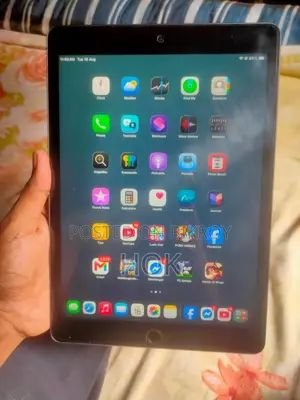 Apple iPad 10.2 (2021) 64 GB Black