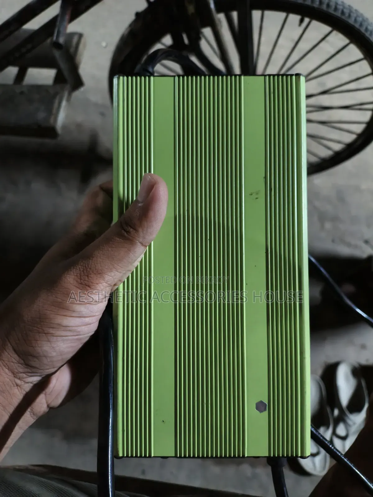 অটো মিশুকের চার্জারটি বিক্রি হবে