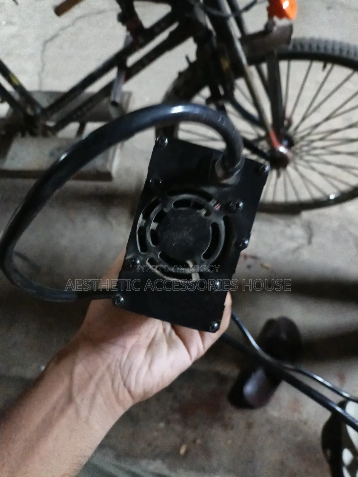 অটো মিশুকের চার্জারটি বিক্রি হবে