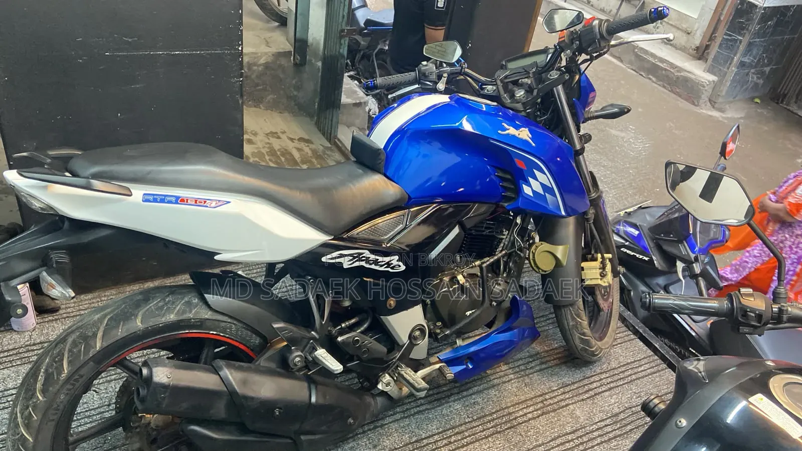 TVS Apache 160 4V 2019 Blue
