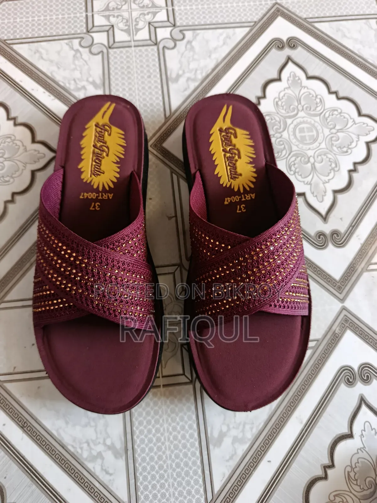 মেয়েদের স্টাইলিশ জুতা