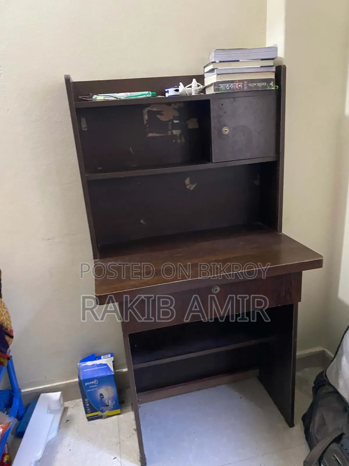 Reading Table