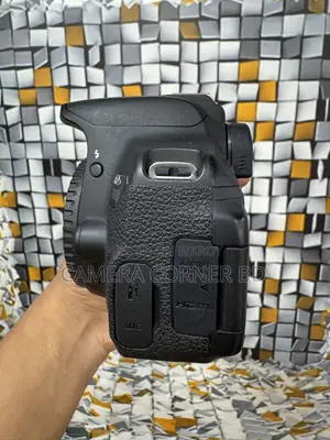 Canon 700D Only Body