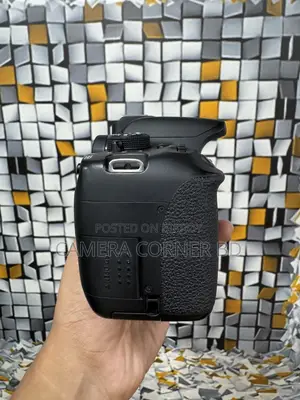 Canon 700D Only Body