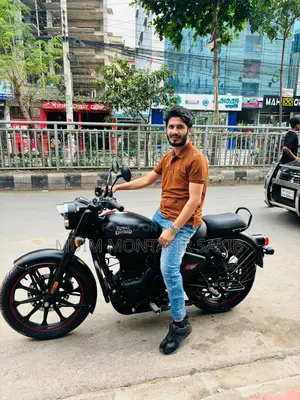 Royal Enfield Classic 350 2024 Black