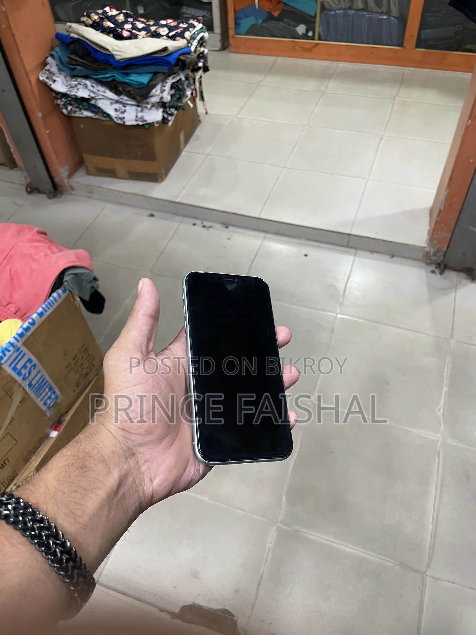 New Apple iPhone 11 128 GB Green