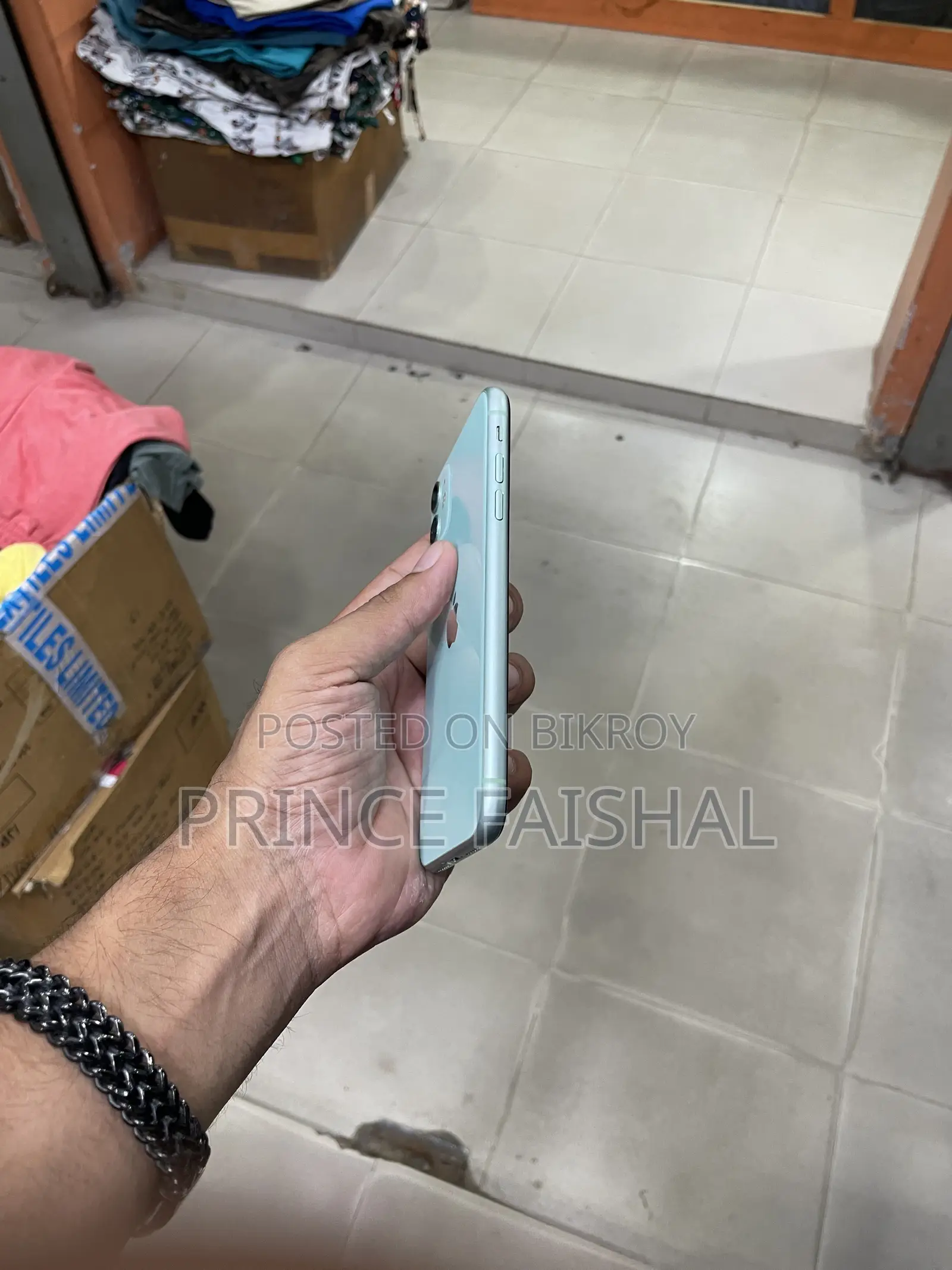 New Apple iPhone 11 128 GB Green
