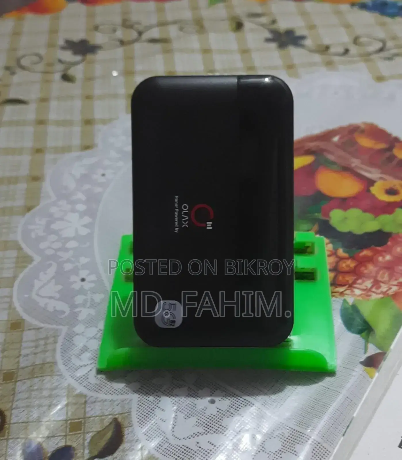 OLAX M100 4G Dual Band WiFi 6 Pocket Router With 10000 Mah Battery