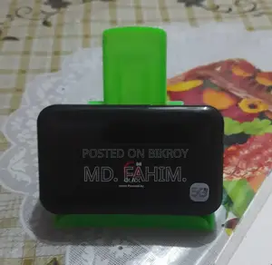 OLAX M100 4G Dual Band WiFi 6 Pocket Router With 10000 Mah Battery