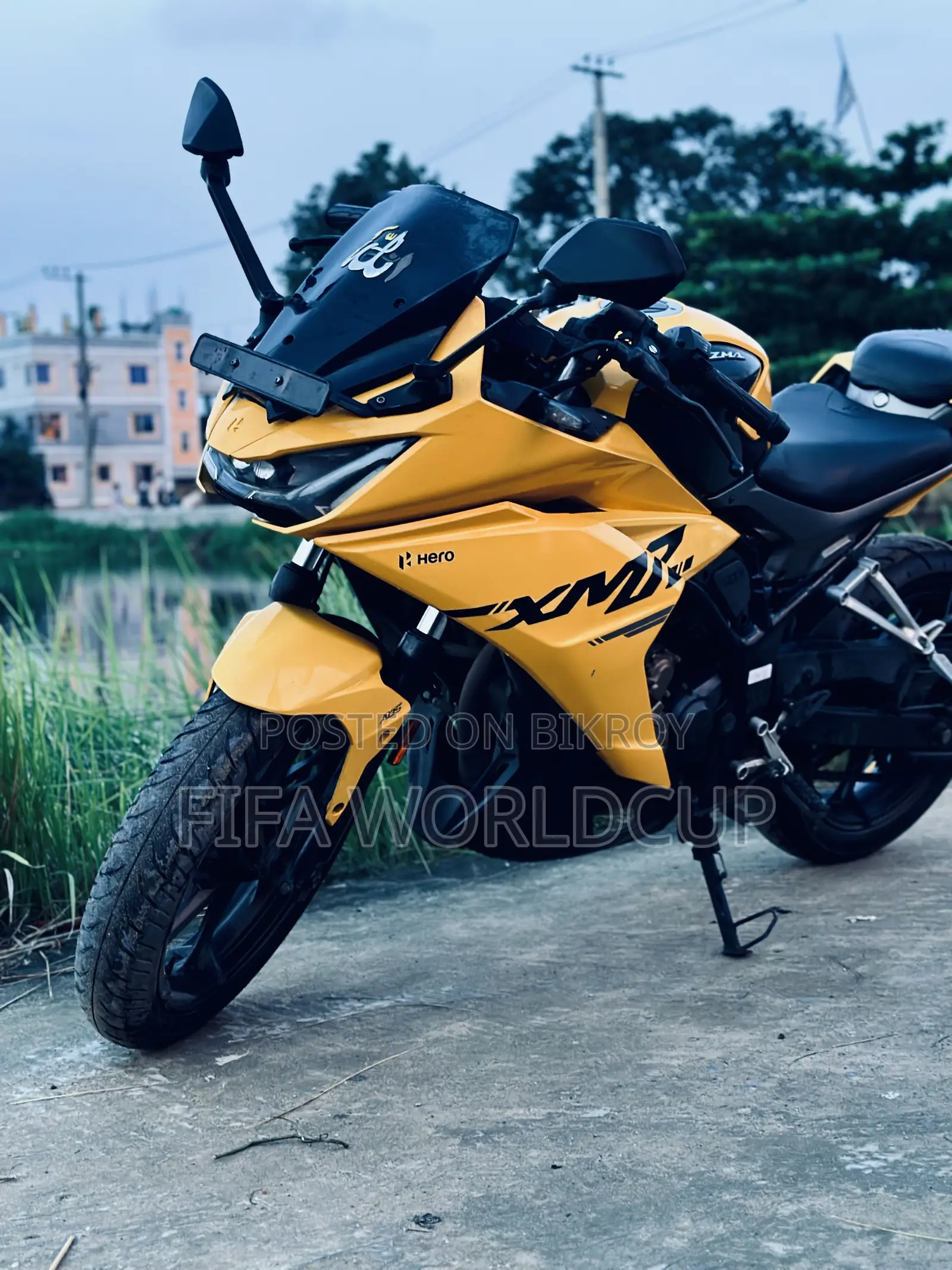 Hero Karizma XMR 210 2024 Yellow