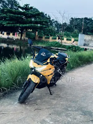 Hero Karizma XMR 210 2024 Yellow