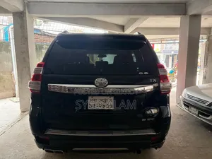 Toyota Land Cruiser Prado 2014 Black