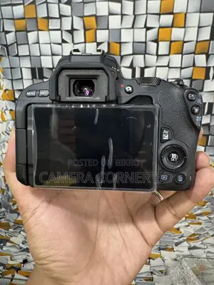 Canon 200D Only Body