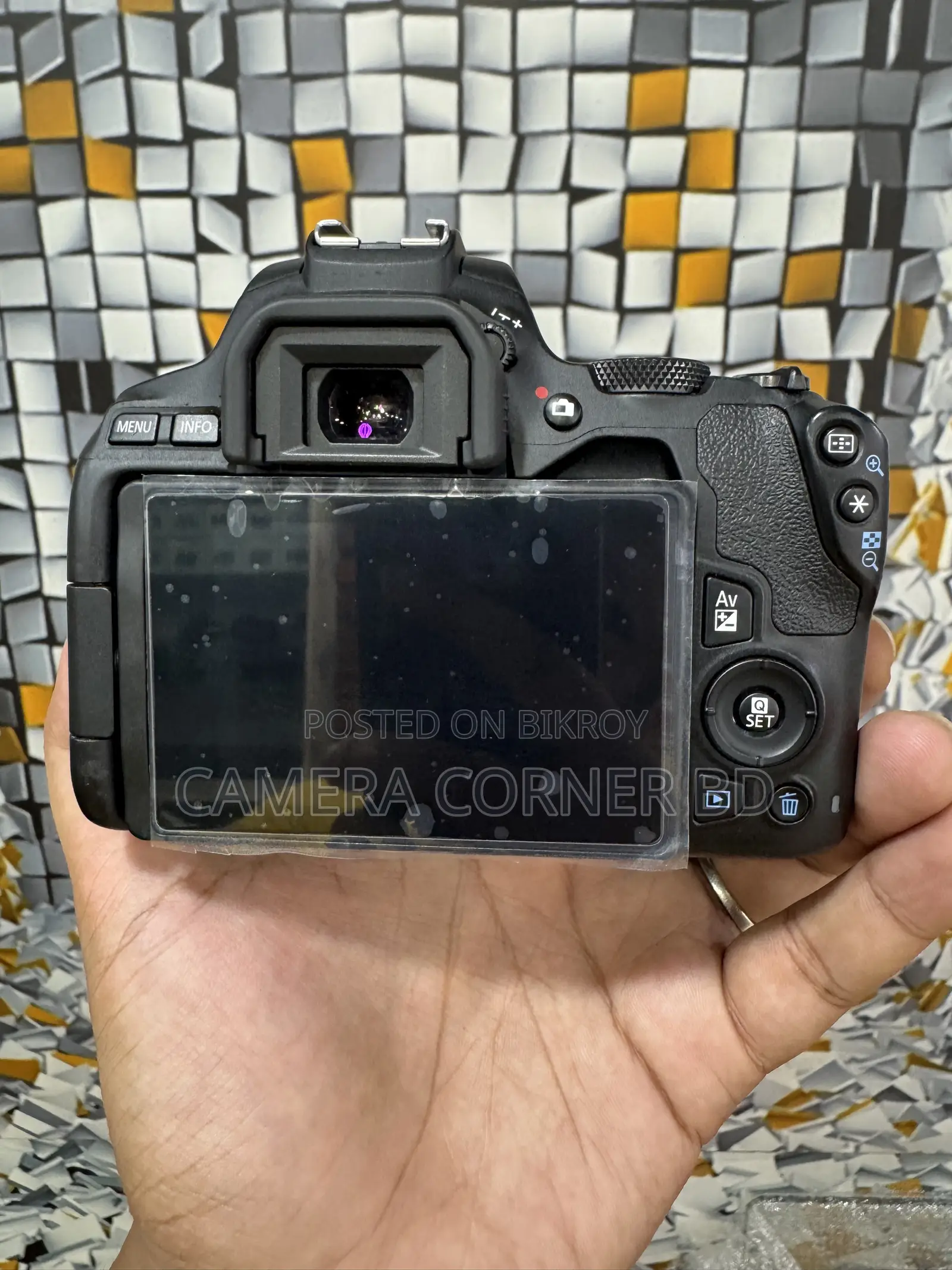 Canon 250D Only Body