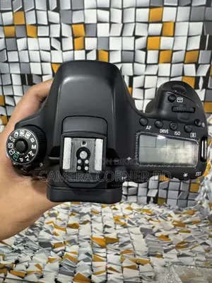 Canon 80D Only Body