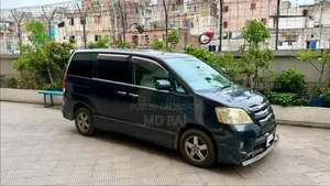 Toyota Noah 2004 Black