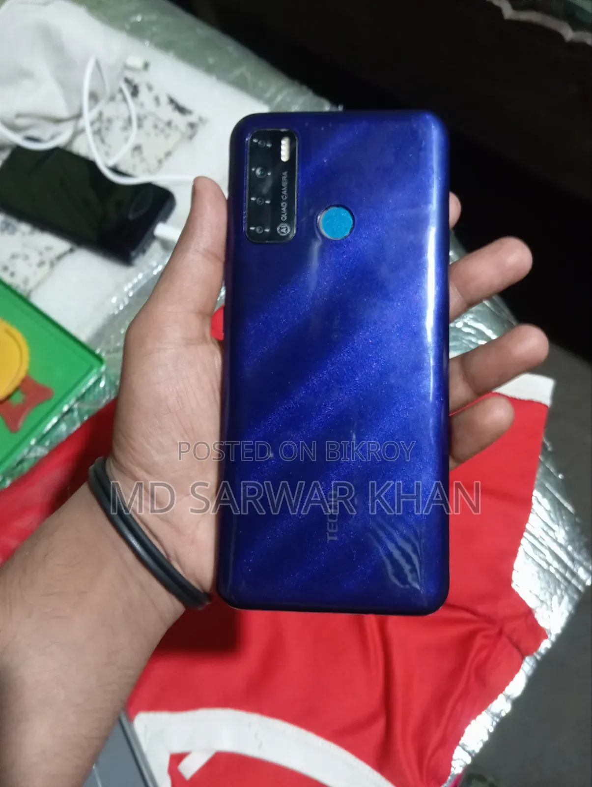 টেকনো পোভৌইর ৪ ৩২ জিবি নীল