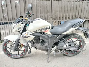 Suzuki Gixxer 2015 White