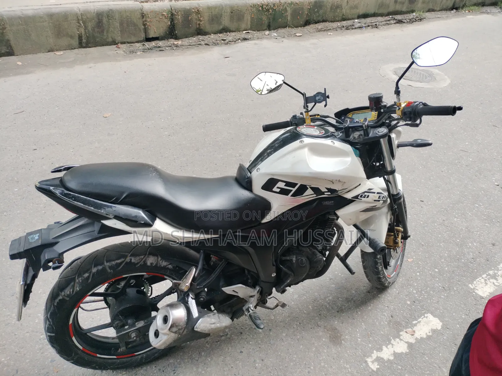 Suzuki Gixxer 2015 White