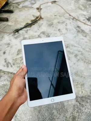 Apple iPad Air 32 GB Gray