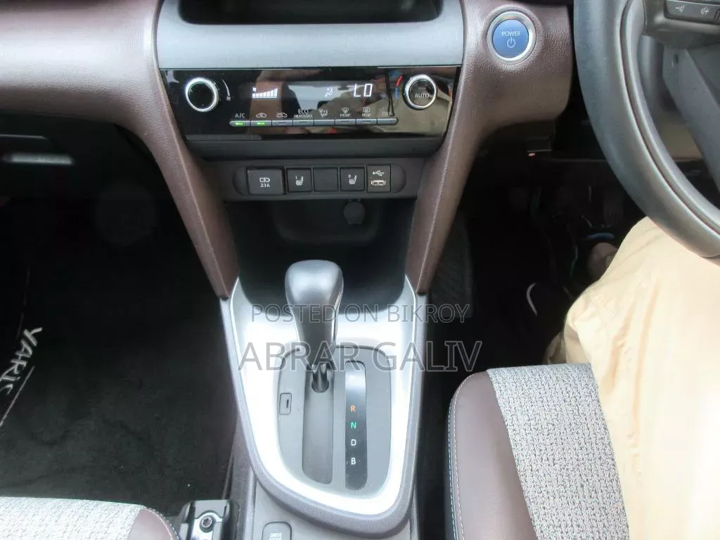 Toyota Yaris Cross 1.5 Hybrid FWD 2021 White