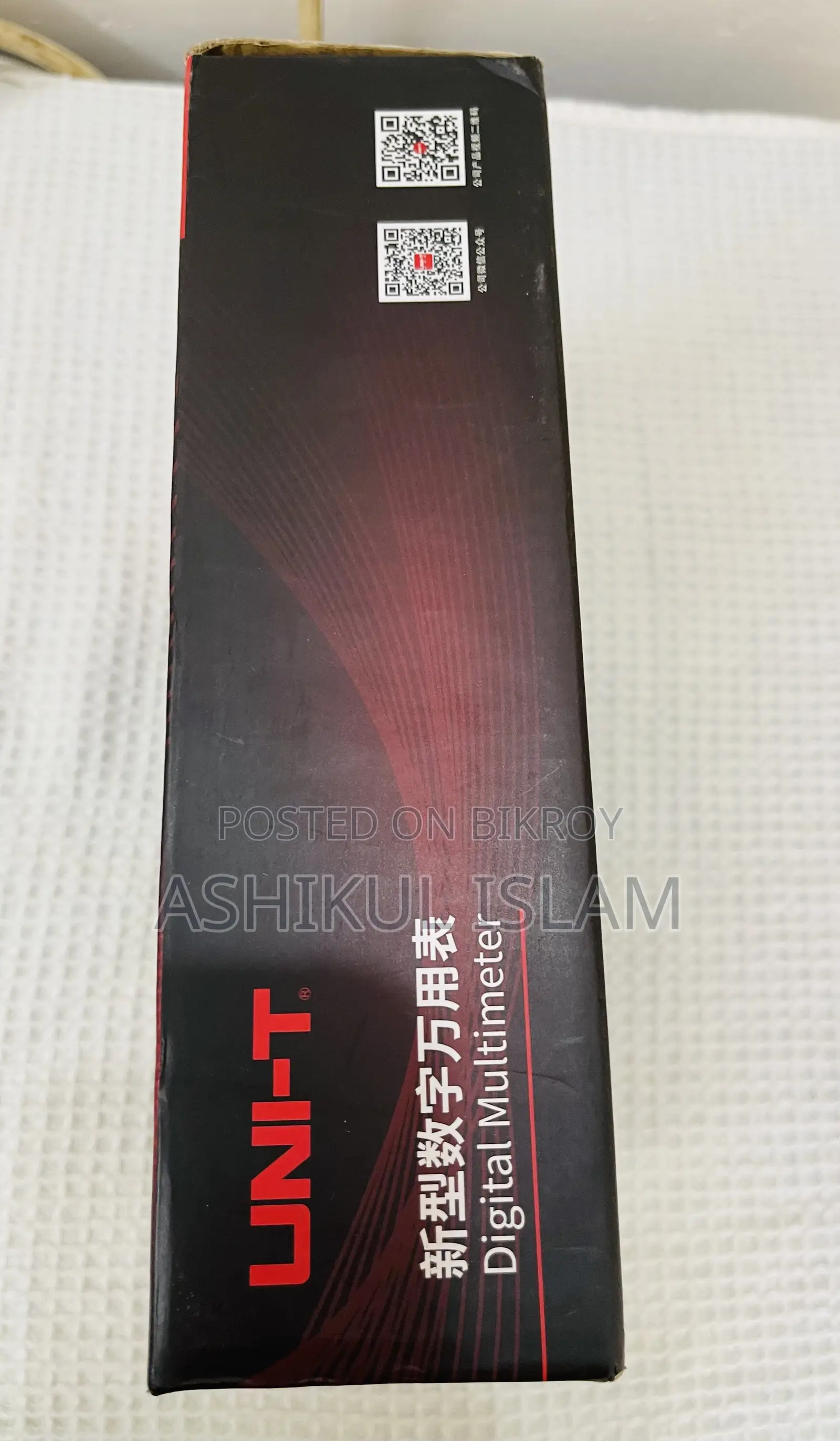 UNI-T UT890D+ Digital Multimeter (Like New)