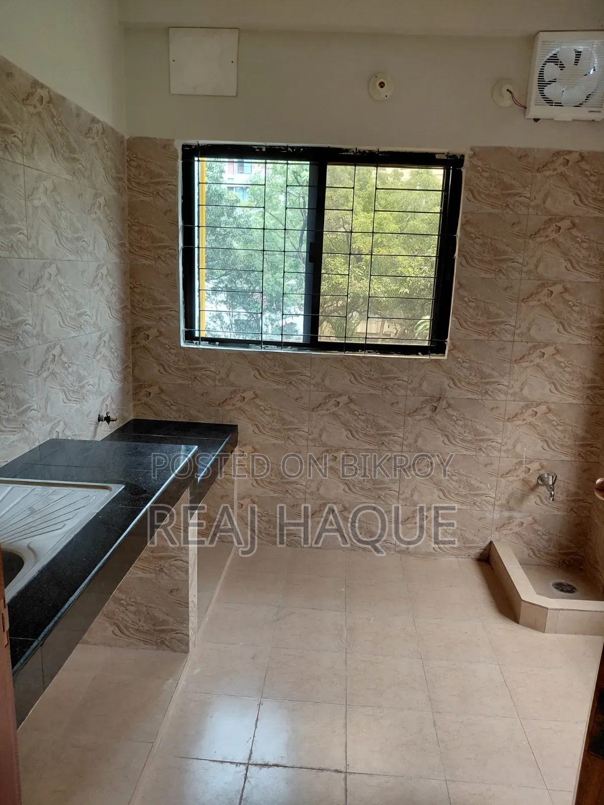 3bdrm Apartment in Dhaka, Dhanmondi for Sale