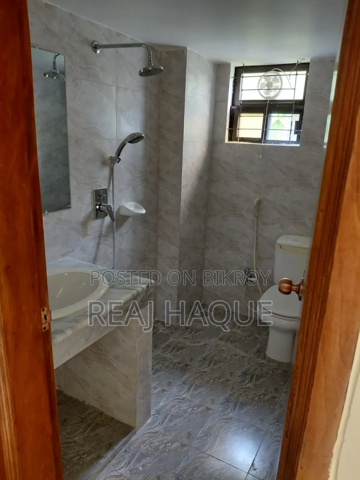 3bdrm Apartment in Dhaka, Dhanmondi for Sale